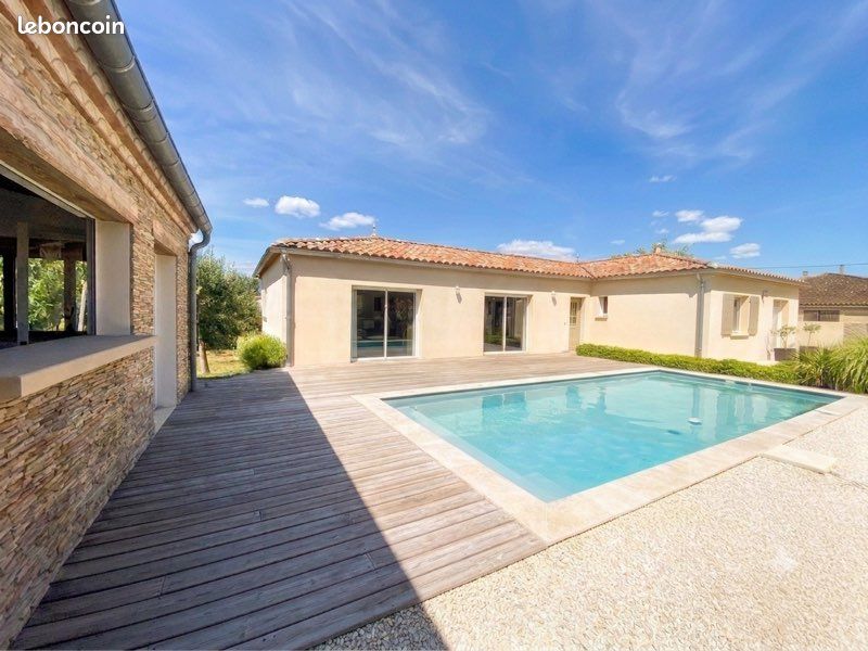 Maison 6 pièces 145 m² · à Villeneuve-la-Comptal · 145 m² · 369 000 €