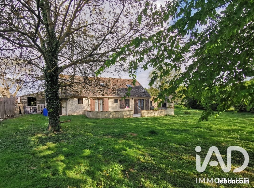Maison 6 pièces 118 m² · à Serez · 118 m² · 218 000 €