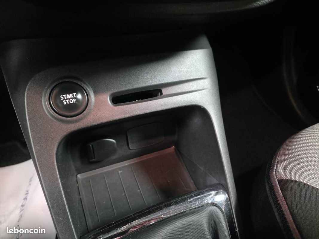 RENAULT CAPTUR 0.9 Energy TCe - 90 Intens (image 20)