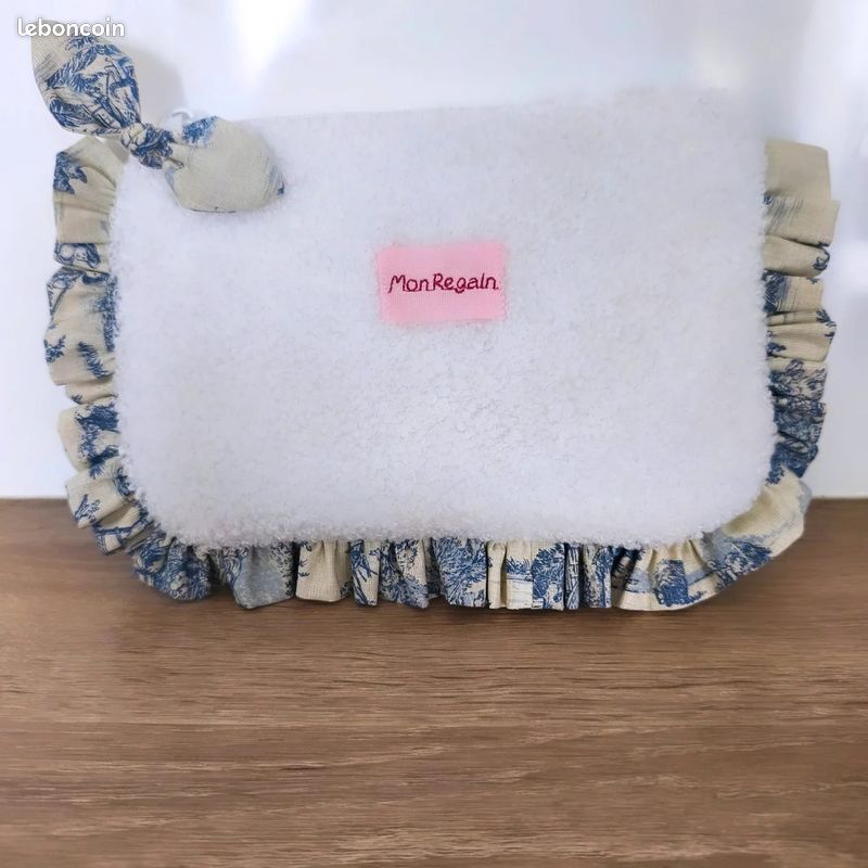 Pochette fait main (image 1)