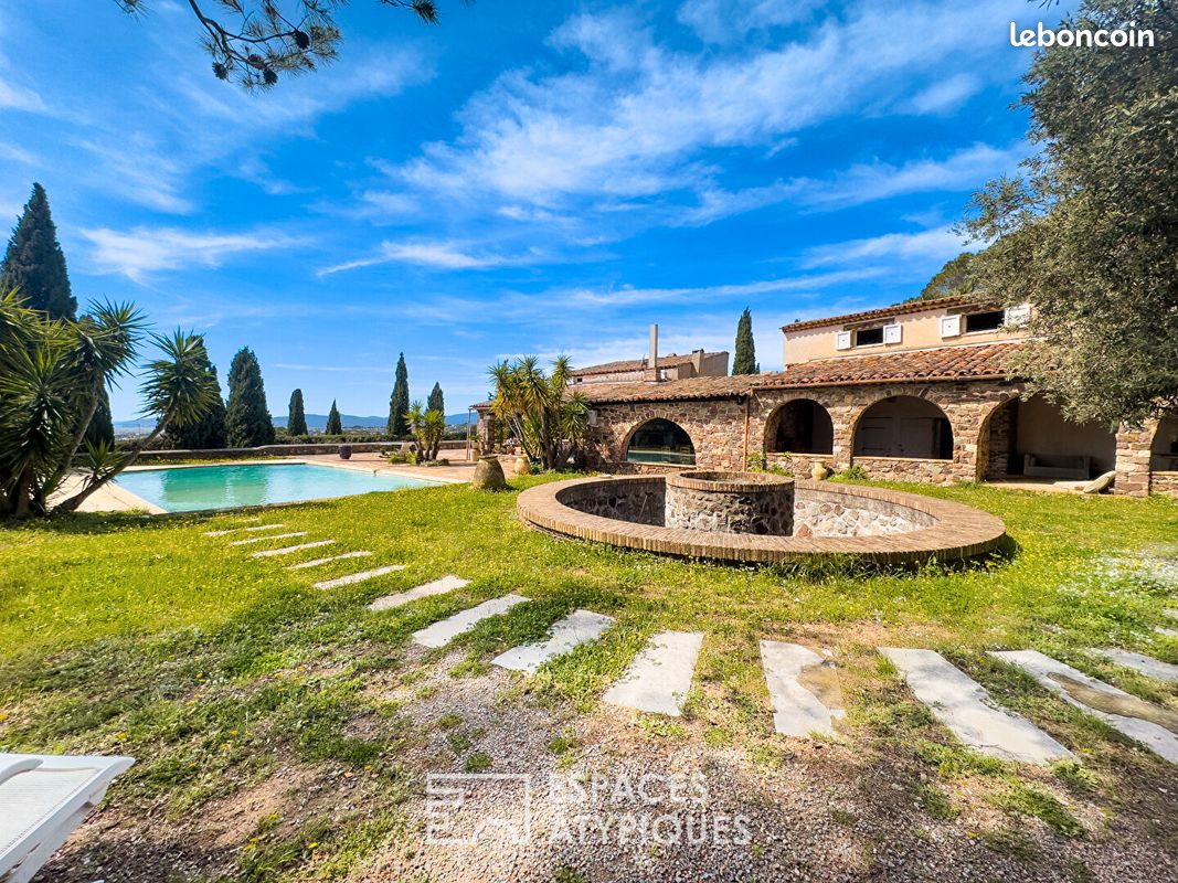 Maison 12 pièces 500 m² · à Fréjus · 500 m² · 1 875 000 €