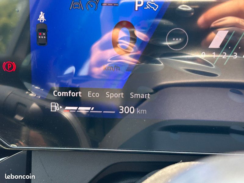 Renault CLIO VI 1.2 TCE 115CH TECHNO EDC / en stock / DISPO DE SUITE (image 19)