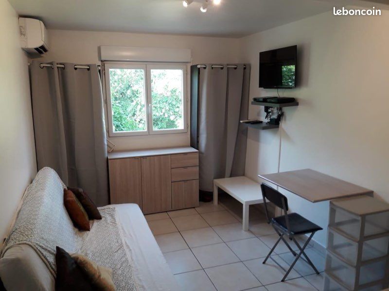 Appartement 1 pièce 17 m² · à Schoelcher · 16,6 m² · 650 €
