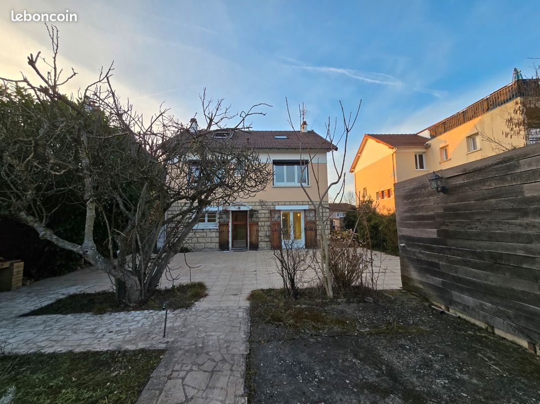 Maison a louer conflans-sainte-honorine - 6 pièce(s) - 150 m2 - Surfyn