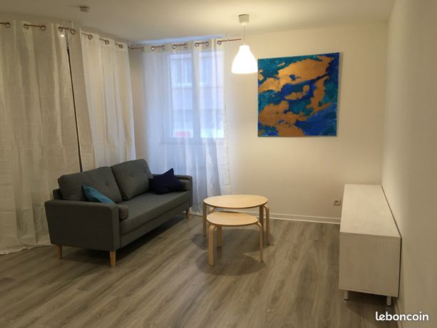 CENTRE DE MÂCON - Beau Studio meublé de 33,02 m²