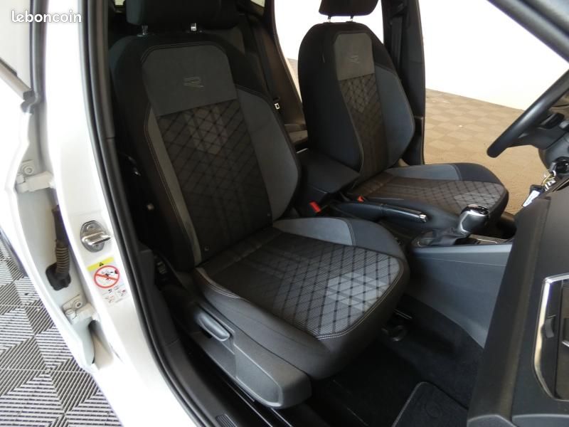 Volkswagen Polo 1.0 TSI 95ch R-Line DSG7 (image 20)