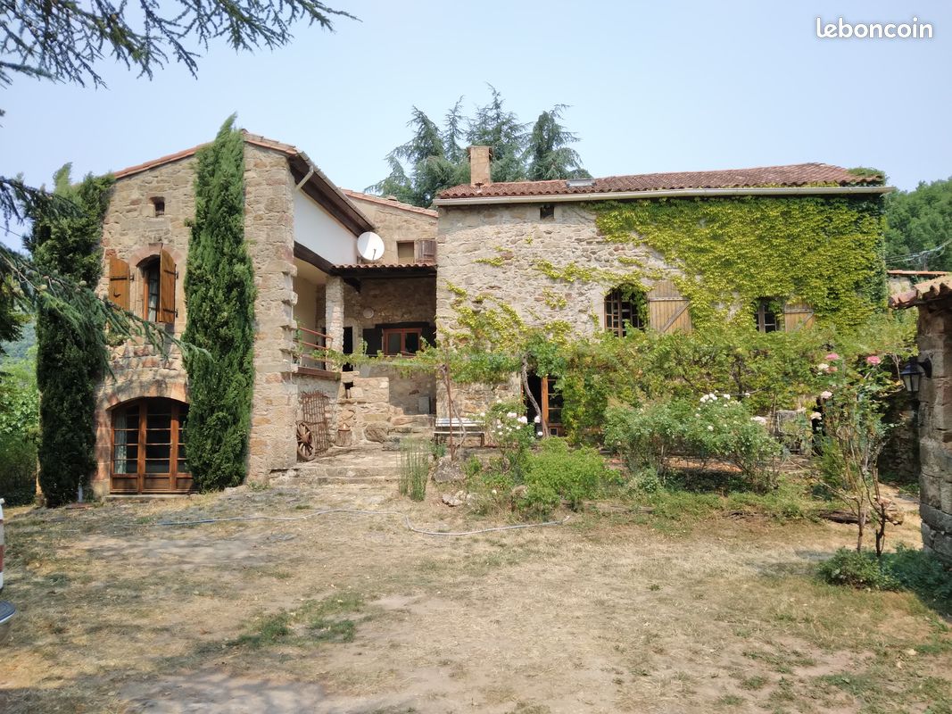 Maison 8 pièces 250 m² · à Joncels · 250 m² · 399 000 €