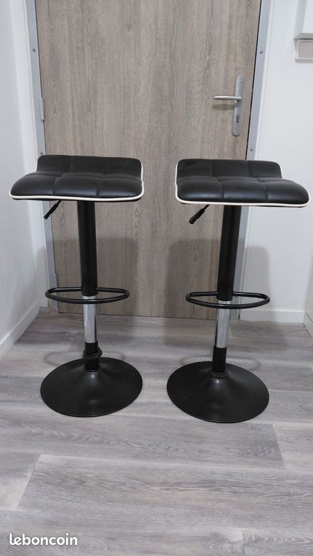 Je vends 2 Tabourets (image 1)