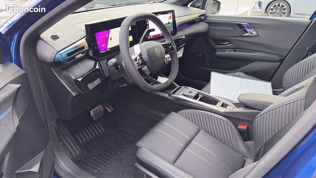 RENAULT CLIO esprit Alpine full hybrid E-Tech 160 (image 11)