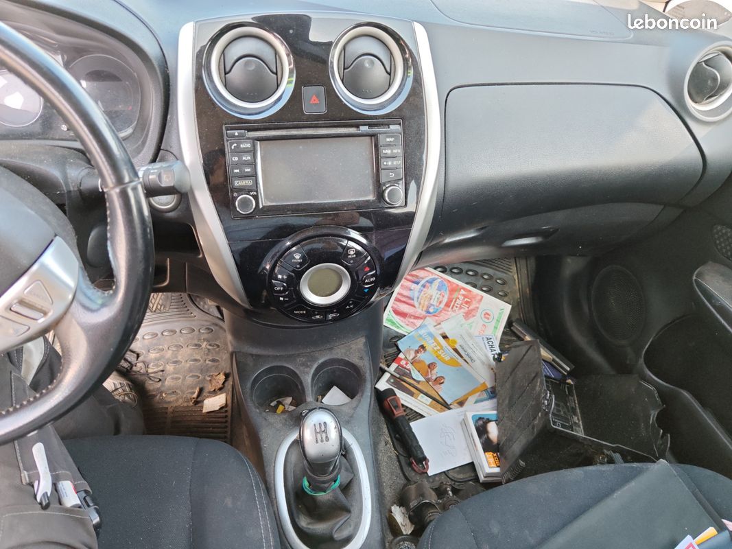 Nissan note accidentée (image 8)