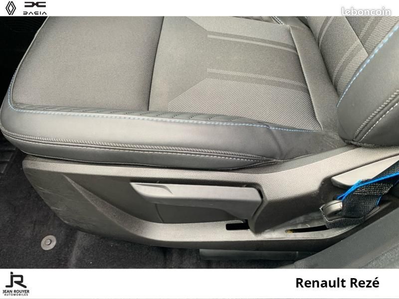 Renault Captur 1.6 E-Tech full hybrid 145ch esprit Alpine (image 15)