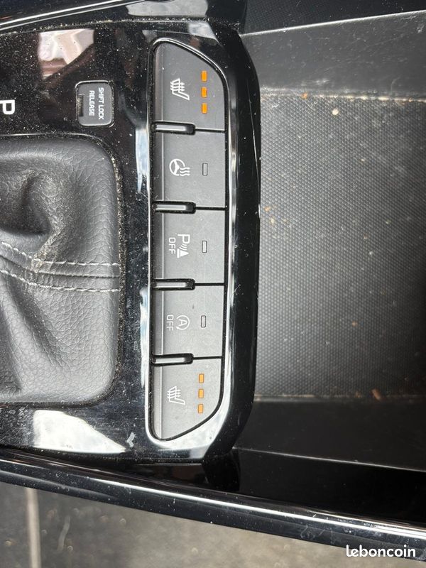 Kia STONIC 1.0 T-GDI 120CH ISG PREMIUM DCT7 EURO6D-T (image 22)
