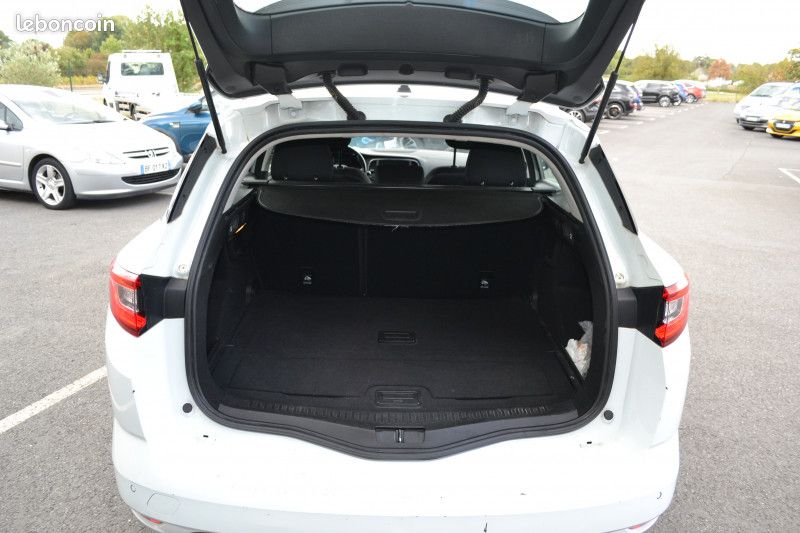 Renault MEGANE IV ESTATE 1.5 DCI 110CH ENERGY BUSINESS EDC (image 8)