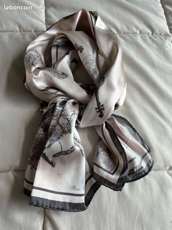 Foulards Vintage 100% Soie - Motifs Peinture Années 70 - Couleurs Gris, Blanc, Jaune