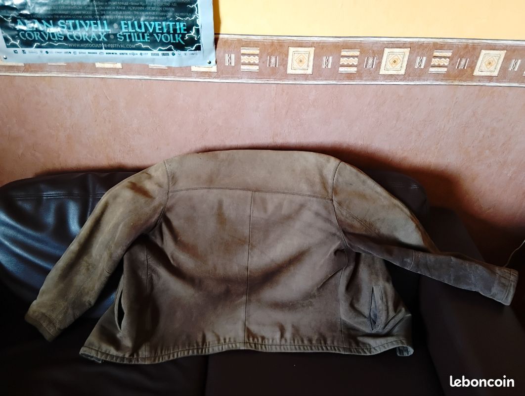 Veste en cuir de vachette très bon état, jamais porté (image 3)
