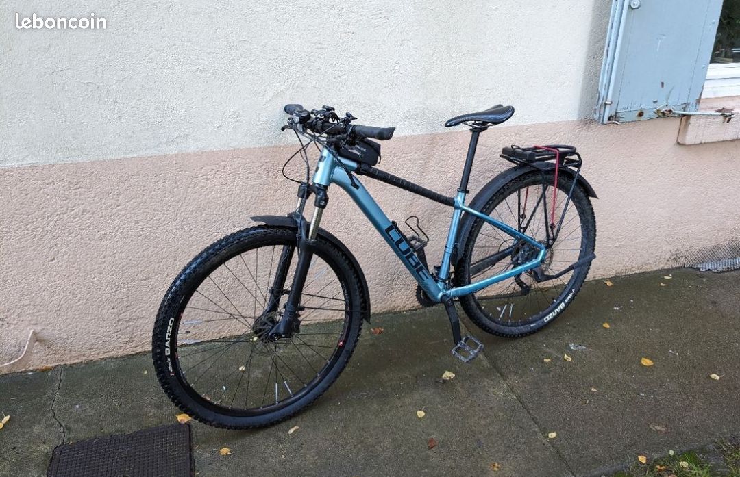 1,60 - 1,75m / VTT Cube Aim tout équipé / vélo de ville (image 2)