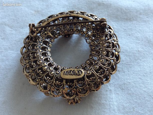Broche Vintage Agatha En Métal Doré Avec Pendeloques - Occasion