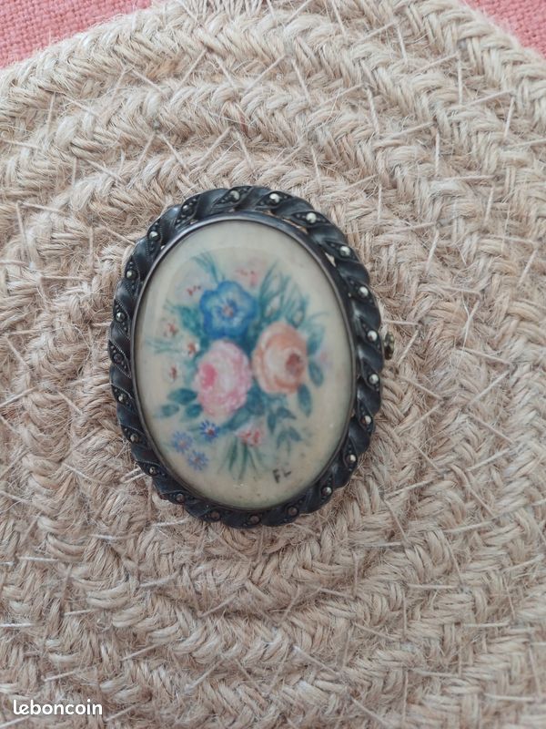 BROCHE ANCIENNE Signe Western Germany Fleur Tbe EUR 15,00 - FR