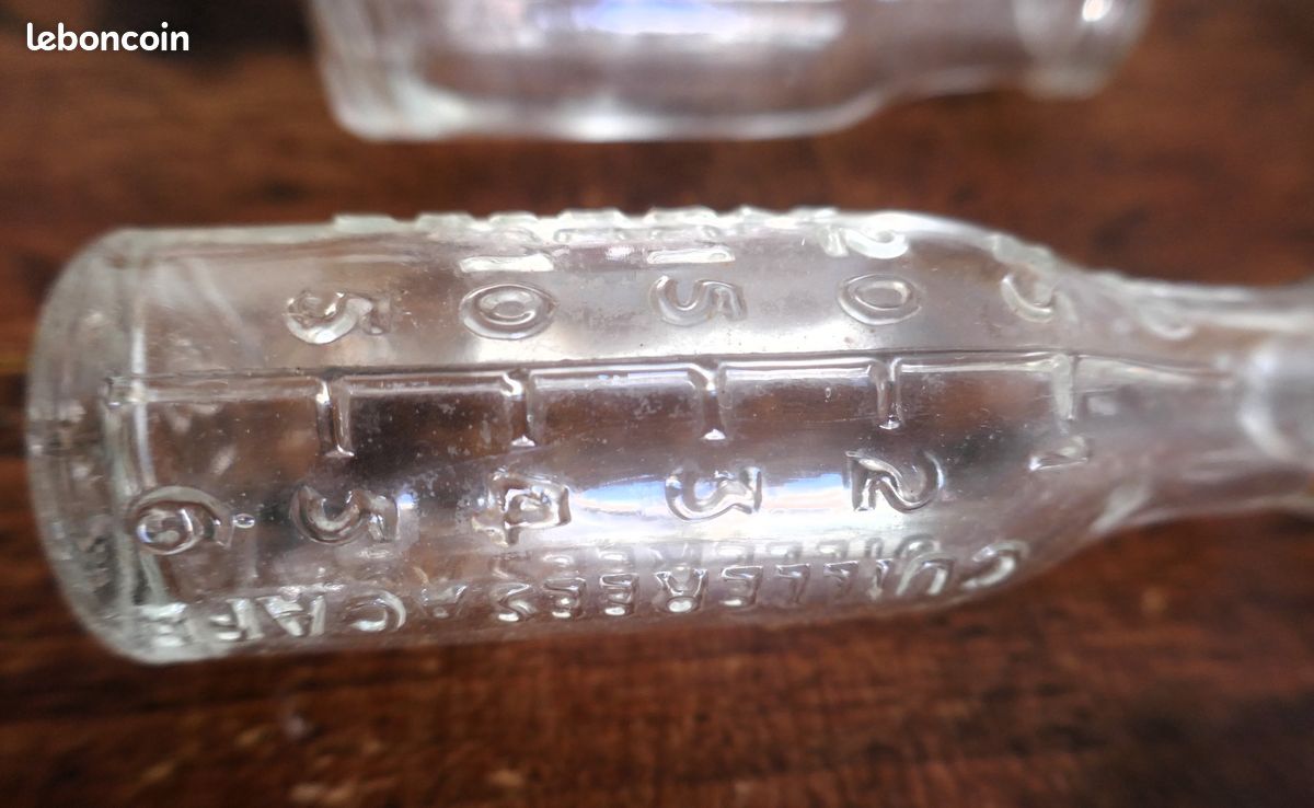 Collection – Lot 8 bouteilles verre de pharmacie années 1950 (image 2)