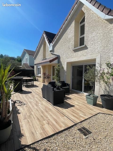 Maison 3 pièces 108 m² · à Saint-Clair-de-la-Tour · 108 m² · 1 200 €/mois