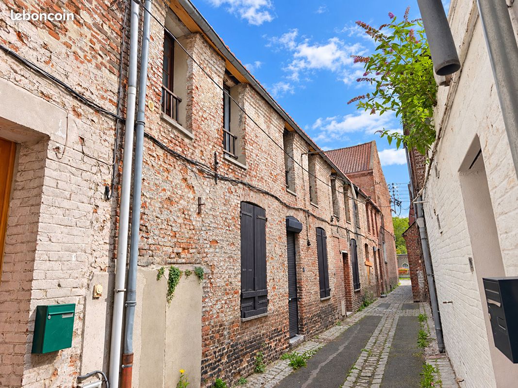 Immeuble 4 pièces 200 m² · à Condé-sur-l'Escaut · 200 m² · 79 000 €
