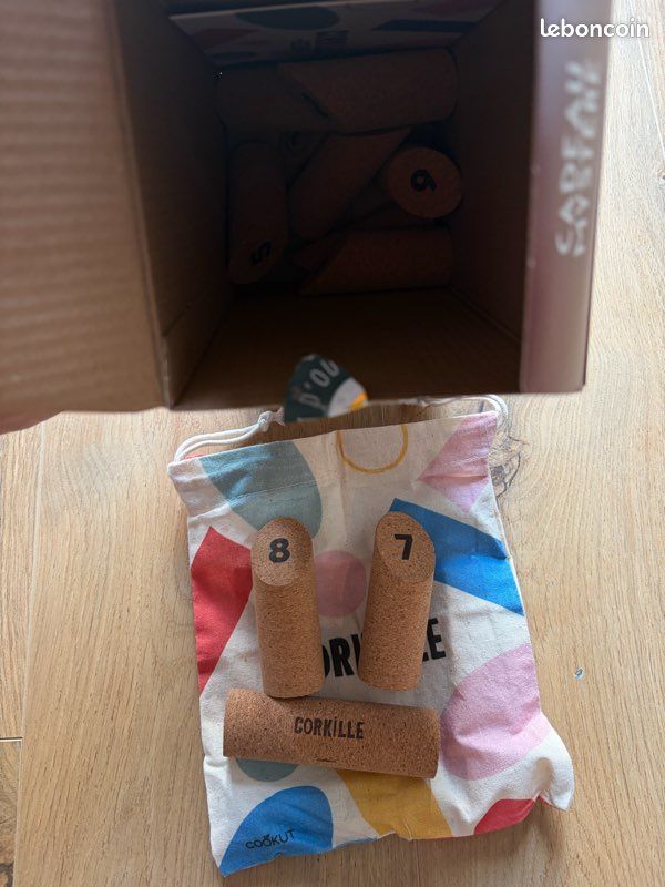 Mini molkky Cookut – Jeu de quilles en liège (image 1)