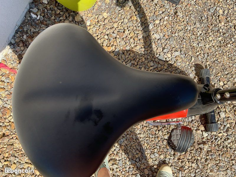 Vélo d appartement (image 4)