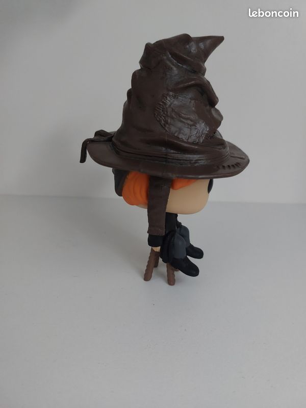 Funko Pop! Harry Potter - Ron Weasley avec le Choixpeau magique n° 72 - Pops Portal