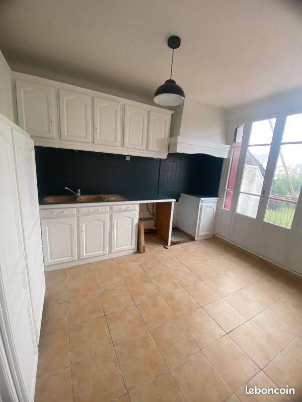 Maison a louer stains - 10 pièce(s) - 165 m2 - Surfyn