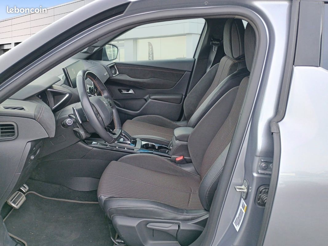 DS DS3 Crossback BlueHDi 130 EAT8 Performance Line+ (image 11)
