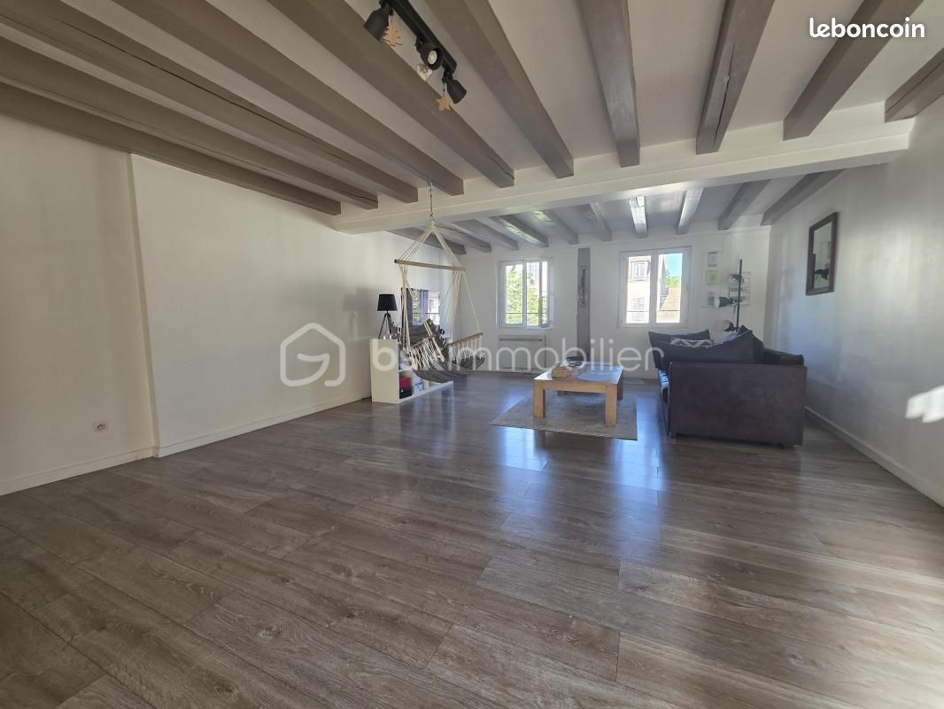 Appartement 3 pièces 77 m² · à Nemours · 77 m² · 137 000 €