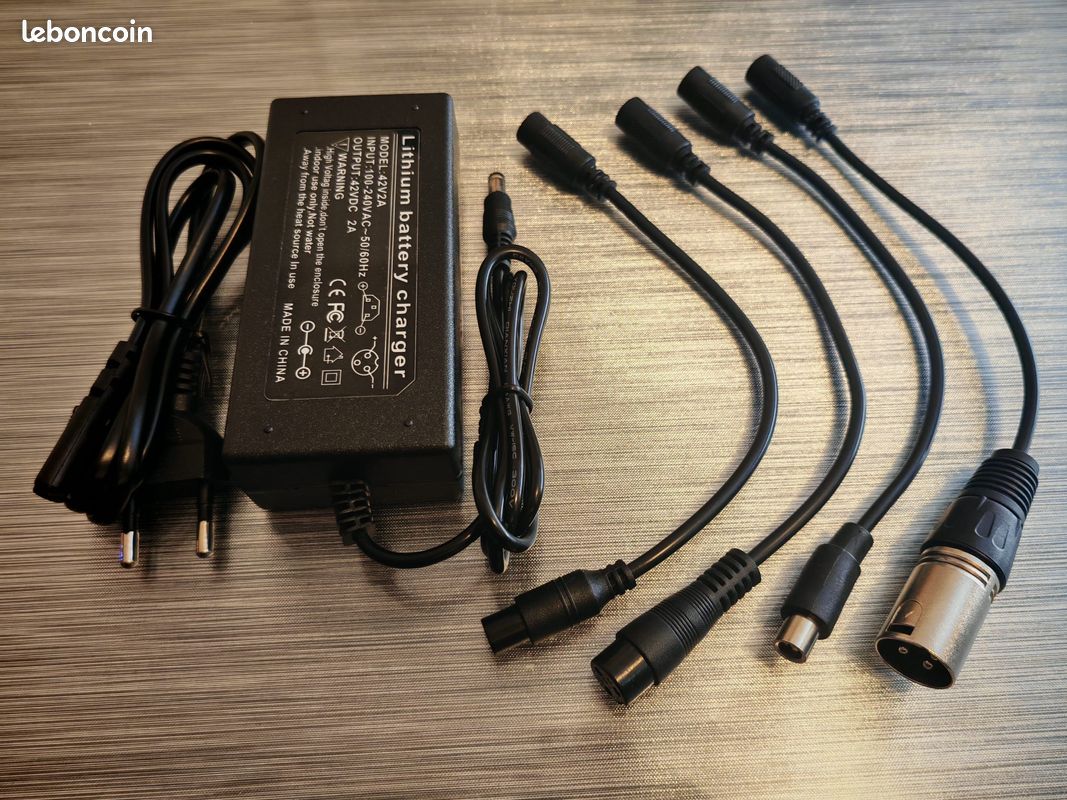 Chargeur de Batterie, Chargeur de Trottinette Électrique 42V