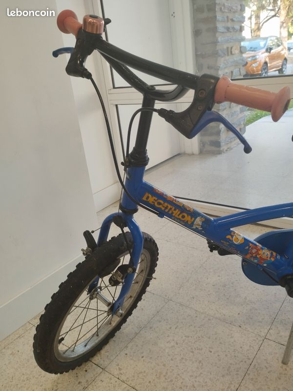 Vélo bleu 16pouces (image 9)