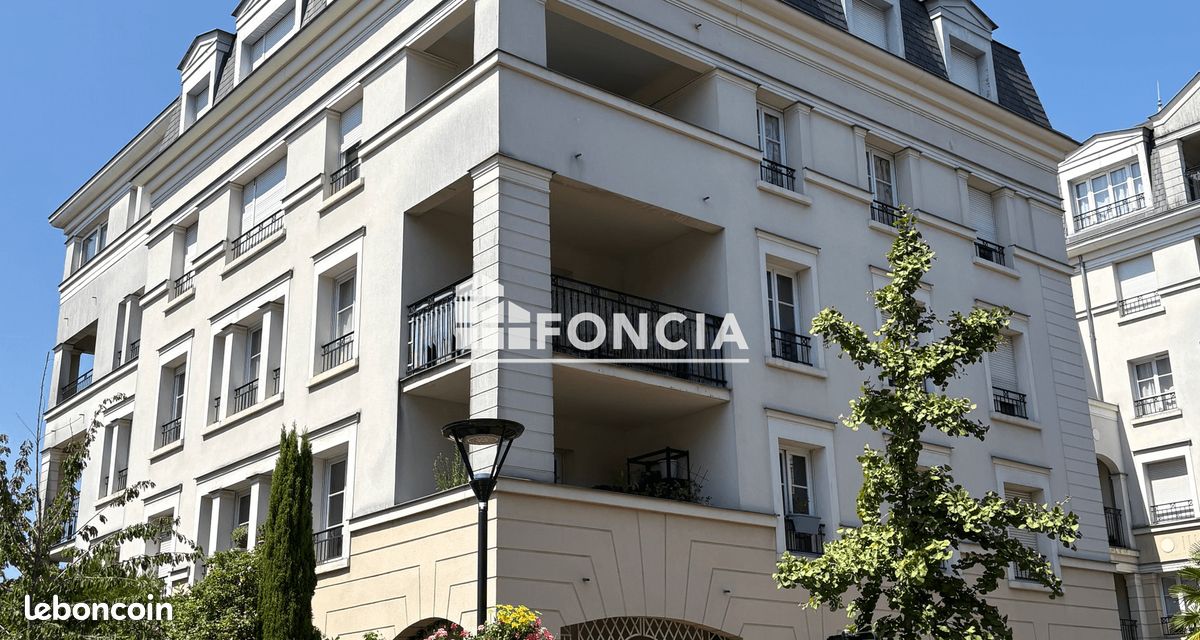 Appartement 2 pièces 45 m² · à Le Plessis-Robinson · 45 m² · 1 030 €