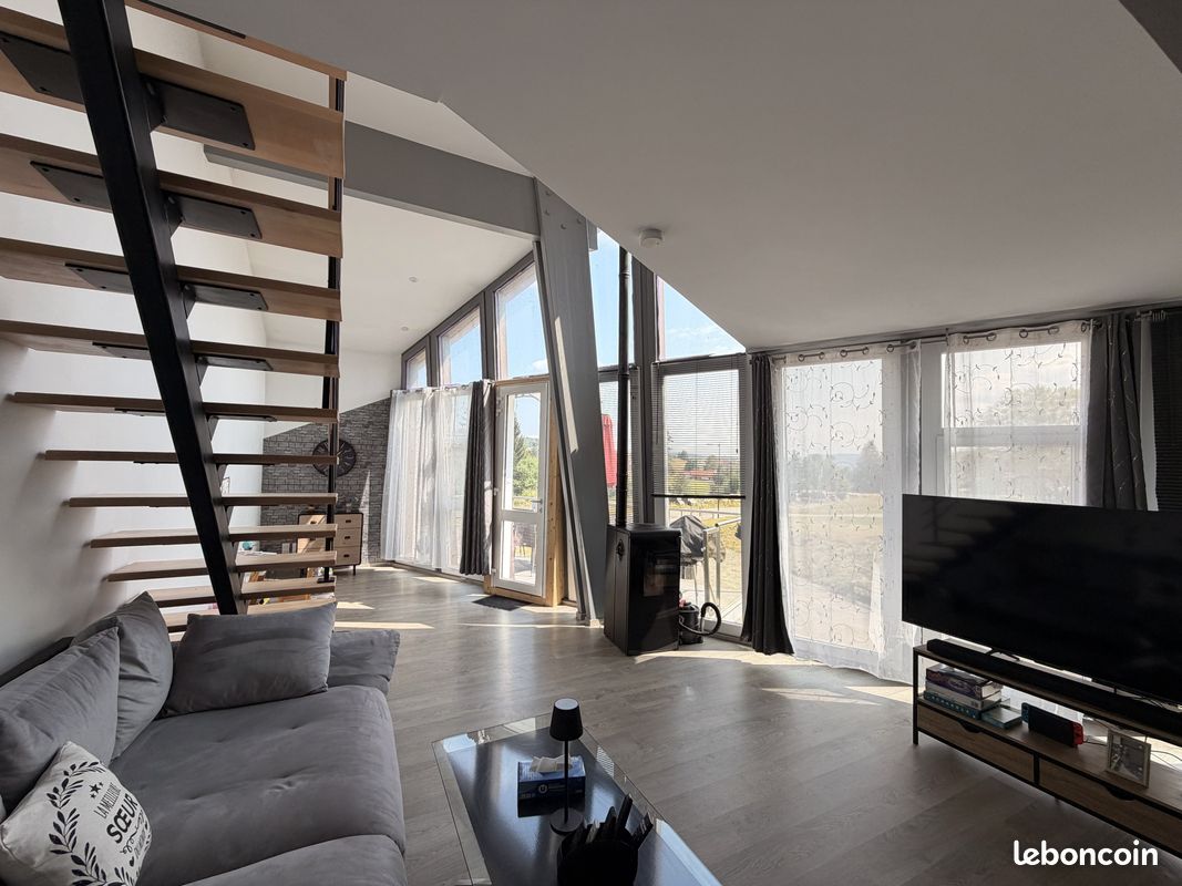 Appartement 5 pièces 135 m² · à Métabief · 135 m² · 358 000 €