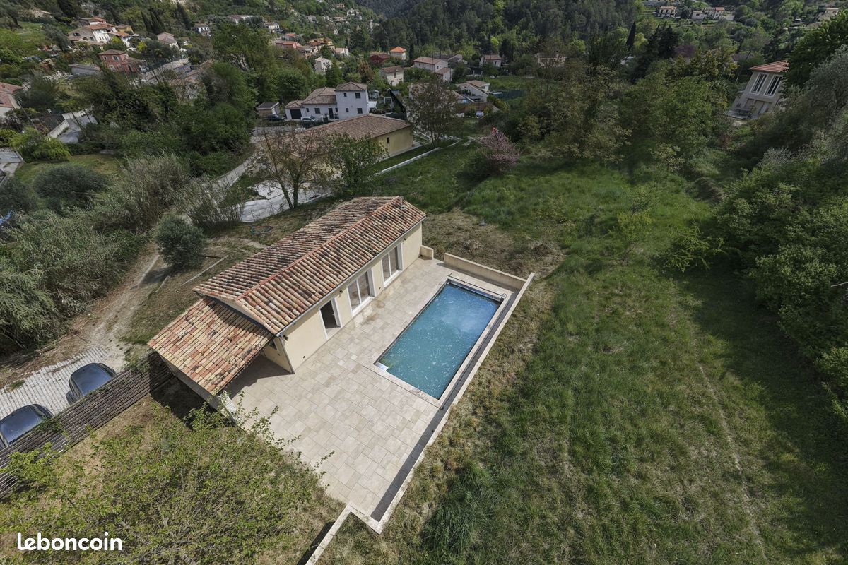 Maison 6 pièces 145 m² · à Tourrette-Levens · 145 m² · 520 000 €