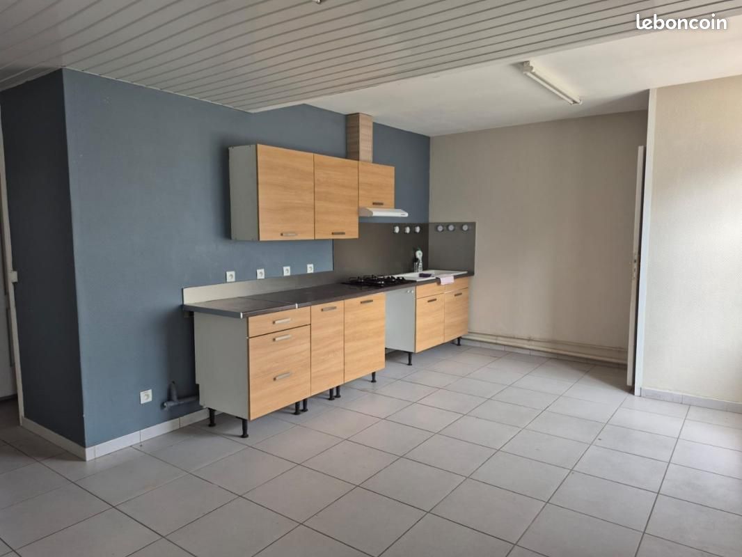 Appartement 3 pièces 76 m² · à Noyelles-sous-Lens · 76 m² · 670 €