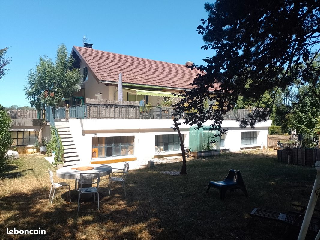 Maison 7 pièces 150 m² · à Saint-Laurent-en-Grandvaux · 150 m² · 370 000 €