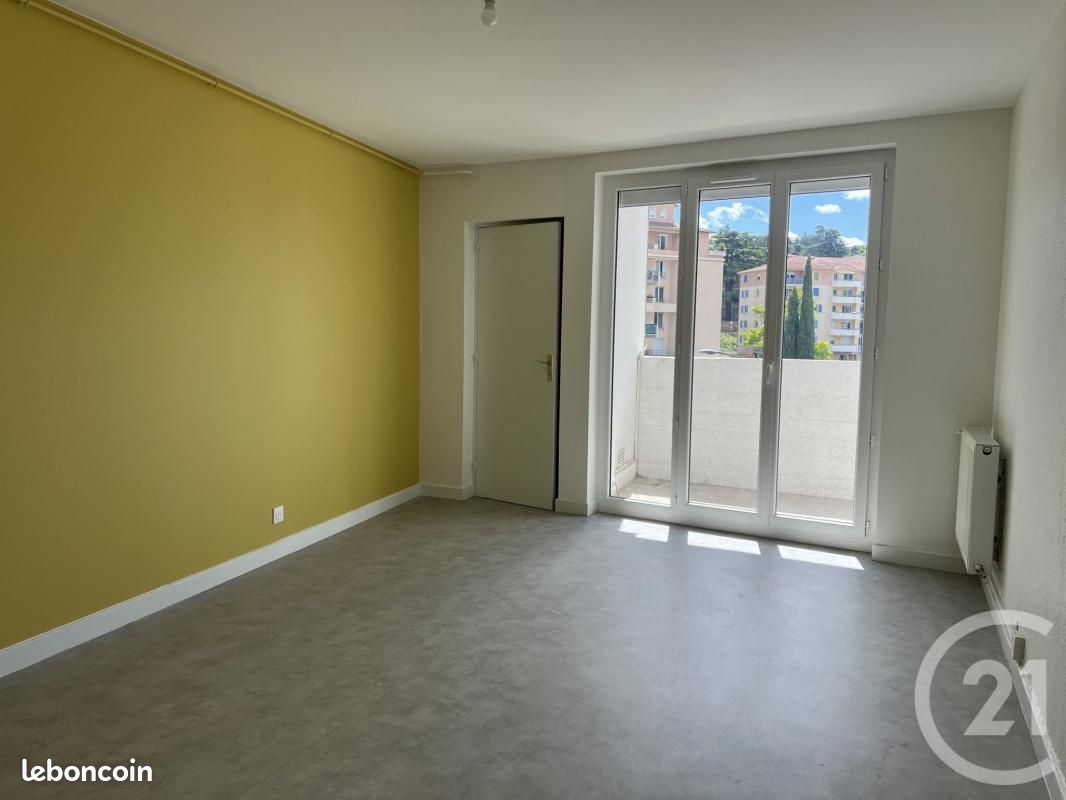 Appartement 2 pièces 65 m² · à Annonay · 65 m² · 595 €/mois