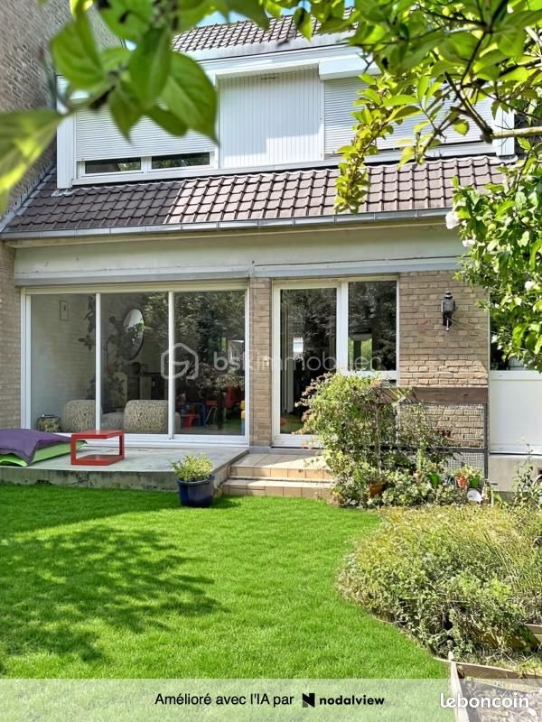 Maison 6 pièces 139 m² · à Croix · 139 m² · 460 000 €