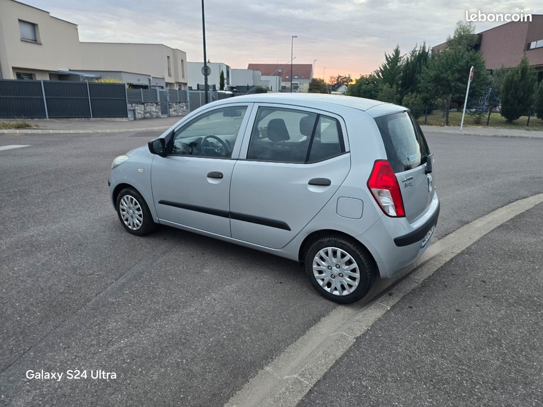 HYUNDAI i10 1,2 16v 78cv climatisé 136000km AQ-612-KM - I 1.2 16V 78 cv ...