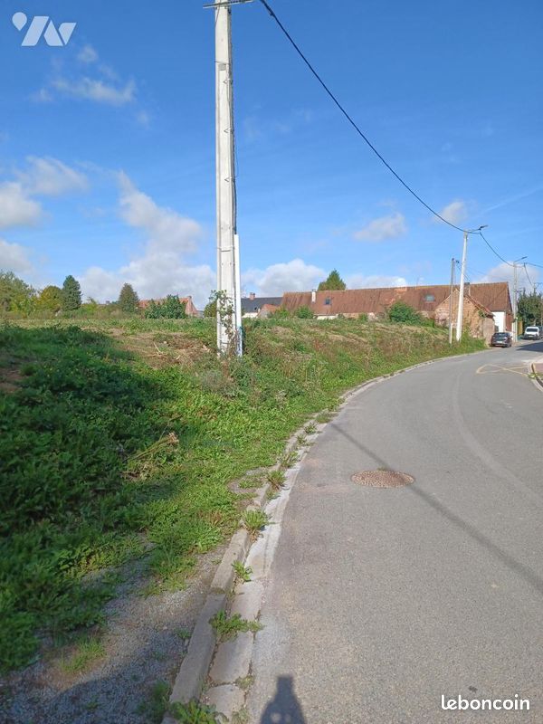 Terrain 1417 m² · à Izel-lès-Hameau · 1 417 m² · 76 600 €