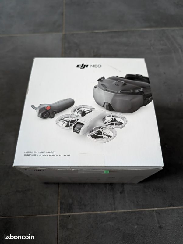 ​[TRÈS BON ÉTAT] Pack Drone DJI Neo Motion Fly More Combo (Casque + Motion Controller)
​Prix (image 1)