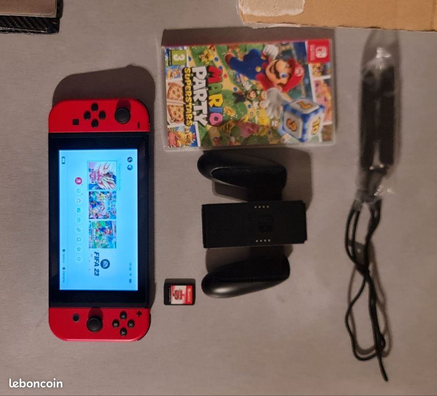 Switch pack Mario odyssey + jeu pokemon + pochette (image 1)