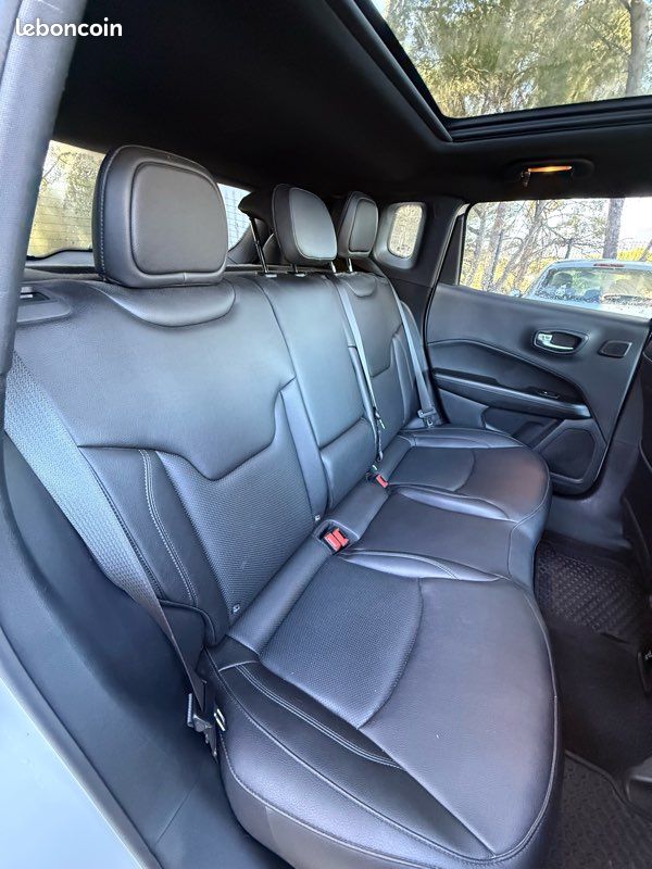 JEEP COMPASS 4Xe 1.3 i 16v 240 PLUG-IN 4WD (image 5)