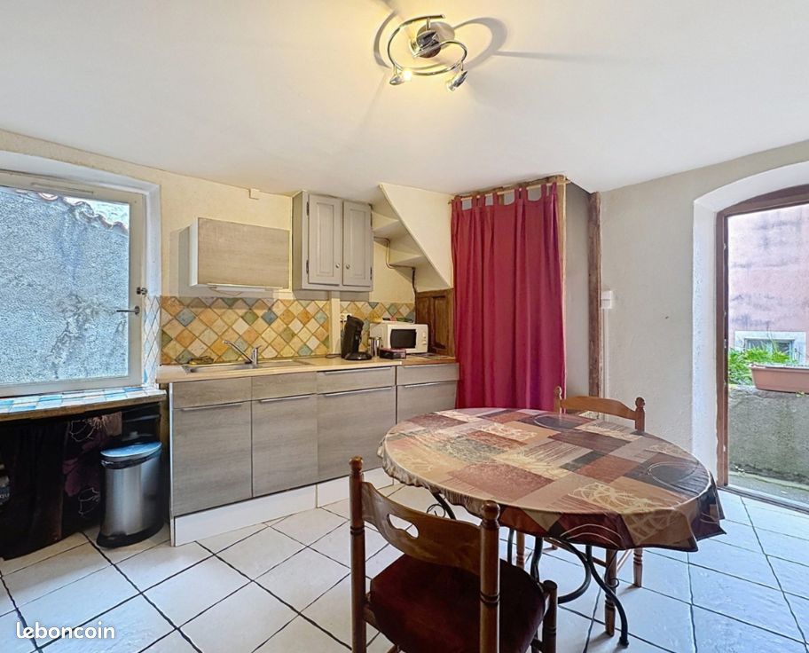 Maison 5 pièces 71 m² · à Champeix · 71 m² · 95 000 €