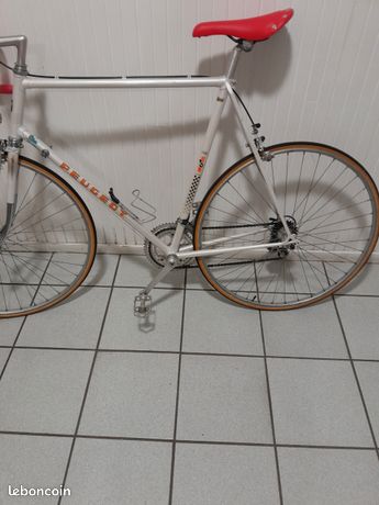 Vélo Course Vintage Peugeot Vitus PF10 – Cadre Acier Blanc 56 Cm – 10 Vitesses