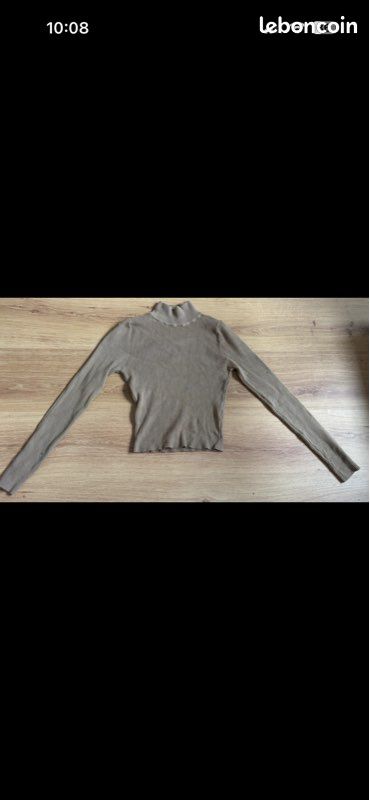 Pull col montant taupe côtelé – manches longues boutons – TU (image 2)