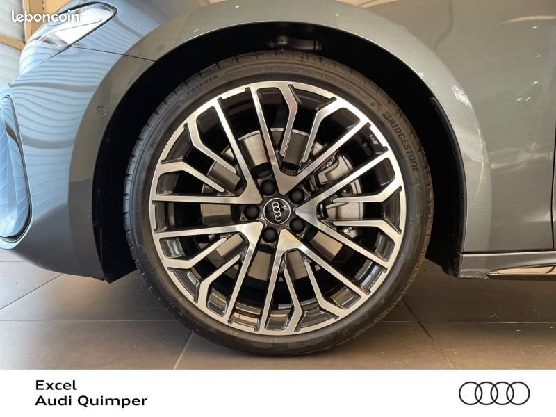 Audi A5 Avant 2.0 e-hybrid 299ch S line quattro S tronic 7 (image 22)