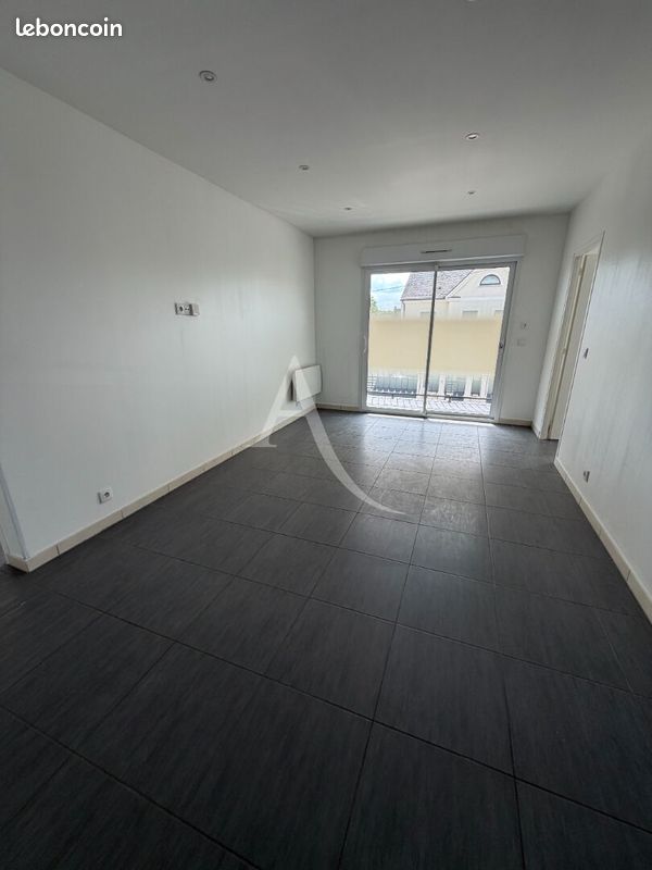 Appartement 3 pièces 53 m² · à Ozoir-la-Ferrière · 53 m² · 1 100 €/mois